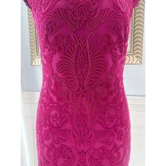 Tadashi Shoji Mendy Rosette Embroidered Tulle Sheath Dress Size 4 - Picture 3 of 8